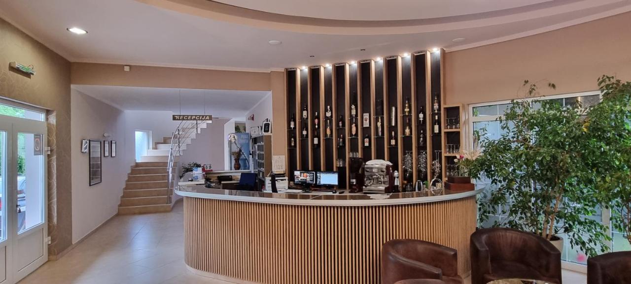 Vila Dincic Doo Veliko Gradiste Bagian luar foto