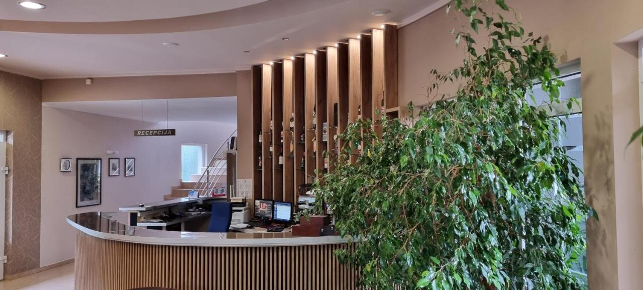 Vila Dincic Doo Veliko Gradiste Bagian luar foto