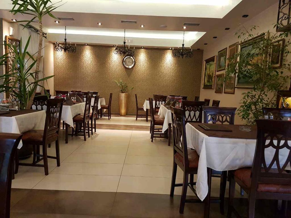 Vila Dincic Doo Veliko Gradiste Bagian luar foto